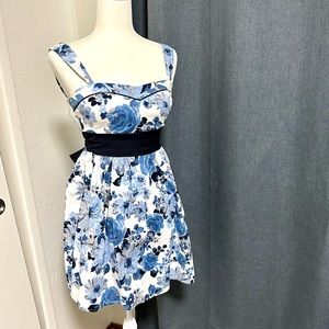 Nwot floral dress